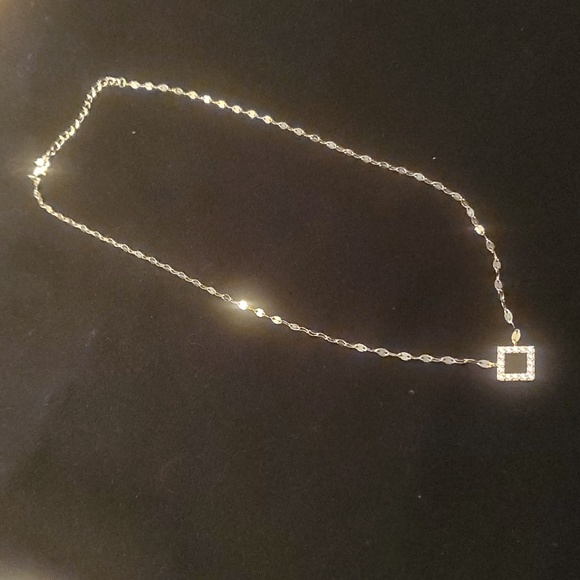 NWOT Goldtone Necklace - Picture 1 of 5